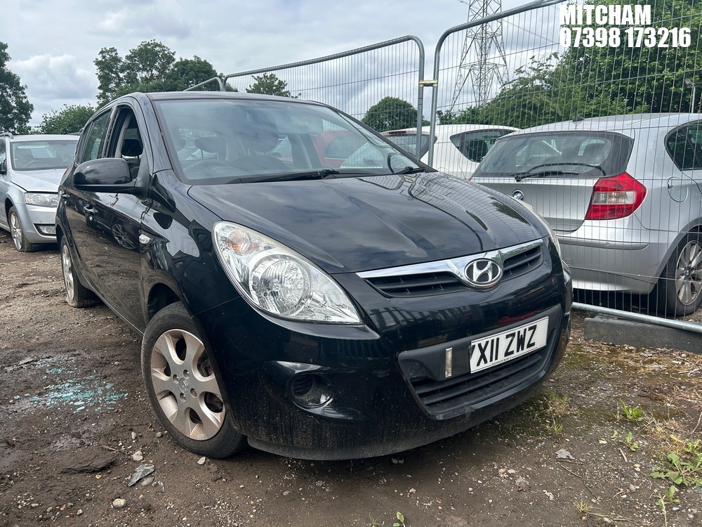 Location: Mitcham - 2011 HYUNDAI I20 COMFORT 5 Door Hatchback REG: YX11ZWZ, Keys: No, MOT Expiry date: 22/02/2025, 1248 Petrol, 5 Speed Manual Petrol, Former Keepers: 4