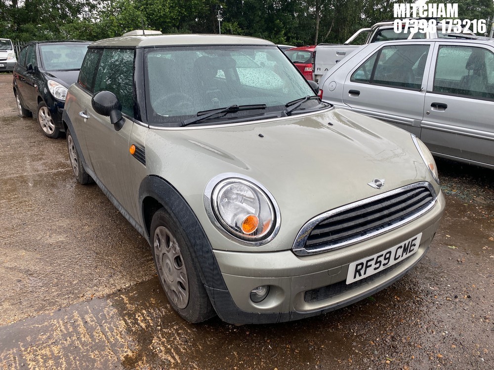 Location: Mitcham - 2010 MINI ONE 3 Door Hatchback REG: RF59CME, Keys: No, MOT Expiry date: 02/04/2026, 1397 Petrol, 6 Speed Manual Petrol, Former Keepers: 6