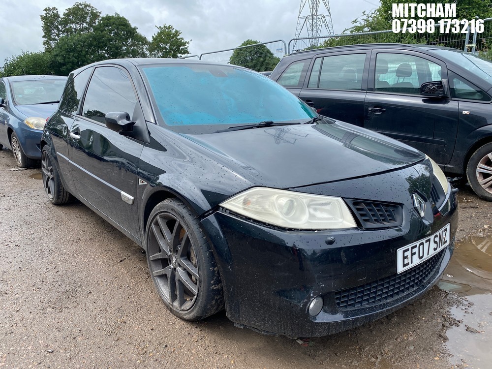 Location: Mitcham - 2007 RENAULT MEGANE SPORT 225 3 Door Hatchback REG: EF07SNZ, Keys: No, MOT Expiry date: 18/01/2027, 1998 Petrol, 6 Speed Manual Petrol, Former Keepers: 6