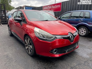 Location: Stapleford - 2014 RENAULT CLIO D-QUE S M-NAV NRG DC 5 Door Hatchback REG: S700TSX, Keys: Yes, MOT Expiry date: 29/06/2026, 1461 Diesel, 5 Speed Manual Diesel, Former Keepers: 4