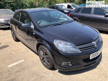 Location: Brentwood - 2006 VAUXHALL ASTRA SXI 3 Door Hatchback REG: OU06ZKX, Keys: No, MOT Expiry date: 11/02/2027, 1598 Petrol, 5 Speed Manual Petrol, Former Keepers: 15