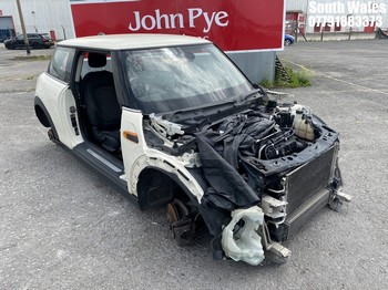 Location: South Wales - 2014 MINI ONE 3 Door Hatchback REG: GU64YXZ, Keys: No, MOT Expiry date: 16-12-2023, 1198 Petrol, 6 Speed Manual Petrol, Former Keepers: 2
