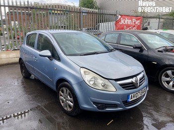 Location: Hayes - 2007 VAUXHALL CORSA CLUB A/C 5 Door Hatchback REG: AV07EAX, Keys: No, MOT Expiry date: 08/05/2026, 1229 Petrol, 5 Speed Manual Petrol, Former Keepers: 7