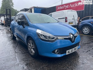 Location: Stapleford - 2015 RENAULT CLIO DYNAMIQUE NAV DCI 5 Door Hatchback REG: NL65RWX, Keys: Yes, MOT Expiry date: 07/12/2026, 1461 Diesel, 5 Speed Manual Diesel, Former Keepers: 2
