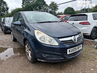 Location: Mitcham - 2009 VAUXHALL CORSA CLUB AC 16V AUTO 5 Door Hatchback REG: KU09RFY, Keys: No, MOT Expiry date: 13/09/2026, 1364 Petrol, 4 Speed Auto Petrol, Former Keepers: 7