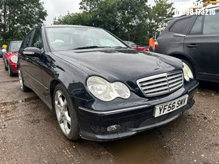 Location: Mitcham - 2006 MERCEDES C180 K SPORT EDITION AUTO 4 Door Saloon REG: YF56SMV, Keys: No, MOT Expiry date: 03/01/2024, 1796 Petrol, 5 Speed Auto Petrol, Former Keepers: 7