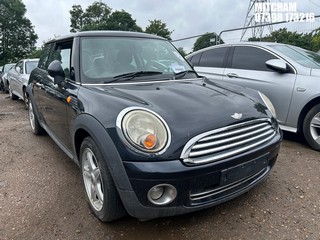 Location: Mitcham - 2006 MINI COOPER 3 Door Hatchback REG: GF56OED, Keys: No, MOT Expiry date: 14/11/2022, 1598 Petrol, 6 Speed Manual Petrol, Former Keepers: 3