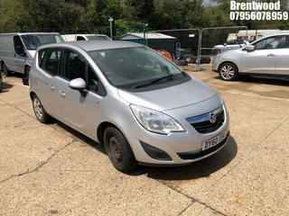 Location: Brentwood - 2010 VAUXHALL MERIVA EXCLUSIV MPV REG: DY60OOU, Keys: No, MOT Expiry date: 25/11/2025, 1364 Petrol, 5 Speed Manual Petrol, Former Keepers: 8