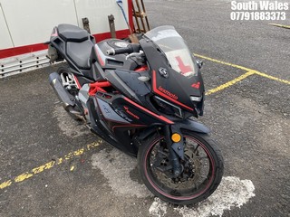 Location: South Wales - 2020 LEXMOTO LXR 125 SY 125-10 Motorcycle REG: VN70XCA, Keys: No, MOT Expiry date: 19/03/2026, 125 Petrol, 6 Speed Manual, Former Keepers: 3