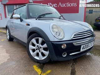 Location: Hull - 2006 MINI MINI COOPER 3 DOOR HATCHBACK REG: AO06CXG, 1598cc PETROL, 5 SPEED MANUAL PETROL, Former Keepers: 4, Keys: Yes, MOT Expiry date: 16/09/2026