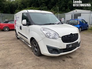 Location: Leeds - 2015 VAUXHALL COMBO 2300 L2H1 CDTI SS E Panel Van REG: DN64DDX, Keys: No, MOT Expiry date: 31-05-2025, 1248 Diesel, 5 Speed Manual Diesel, Former Keepers: 3