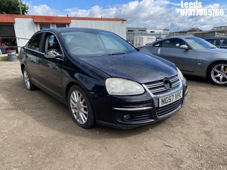 Location: Leeds - 2007 VOLKSWAGEN JETTA SPORT DSG TDI A 4 Door Saloon REG: NG57VPC, Keys: No, MOT Expiry date: 18-03-2025, 1968 Diesel, 6 Speed Auto Diesel, Former Keepers: 9