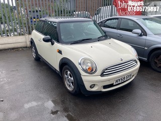 Location: Hayes - 2009 MINI COOPER 3 Door Hatchback REG: HY59SYS, Keys: No, MOT Expiry date: 18/07/2026, 1598 Petrol, 6 Speed Manual Petrol, Former Keepers: 5
