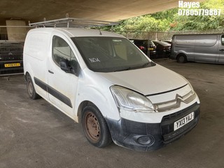 Location: Hayes - 2013 CITROEN BERLINGO 625 LX HDI Panel Van REG: YX13YAJ, Keys: No, MOT Expiry date: 31/10/2026, 1560 Diesel, 5 Speed Manual Diesel, Former Keepers: 4