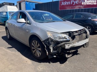 Location: Stapleford - 2012 VAUXHALL ASTRA SE TURBO 5 Door Hatchback REG: DS12PMY, Keys: Yes, MOT Expiry date: 30/05/2026, 1362 Petrol, 6 Speed Manual Petrol, Former Keepers: 2