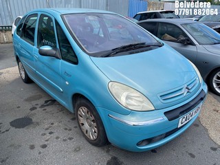 Location: Belvedere - 2004 CITROEN XSARA PICASSO DESIRE 2 MPV REG: CA04HBH, Keys: No, MOT Expiry date: 28/01/2026, 1587 Petrol, 5 Speed Manual Petrol, Former Keepers: 4