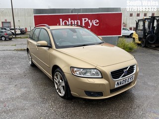 Location: South Wales - 2009 VOLVO V50 SE D Estate REG: NA09EYS, Keys: No, MOT Expiry date: 30/09/2026, 1560 Diesel, 5 Speed Manual Diesel, Former Keepers: 7