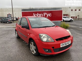 Location: South Wales - 2006 FORD FIESTA ZETEC CLIMATE 3 Door Hatchback REG: OV56WZY, Keys: No, MOT Expiry date: 27/03/2025, 1242 Petrol, 5 Speed Manual Petrol, Former Keepers: 5
