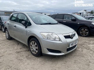 Location: Leeds - 2007 TOYOTA AURIS T2 D-4D 5 Door Hatchback REG: YH07UCV, Keys: No, MOT Expiry date: 17-12-2024, 1364 Diesel, 5 Speed Manual Diesel, Former Keepers: 5