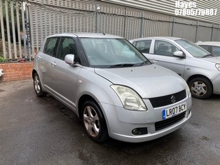 Location: Hayes - 2007 SUZUKI SWIFT VVTS GLX 5 Door Hatchback REG: LR07BCY, Keys: No, MOT Expiry date: 25/09/2026, 1490 Petrol, 5 Speed Manual Petrol, Former Keepers: 7