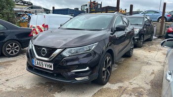 Location: Erith - 2019 NISSAN QASHQAI TEKNA DIG-T 5 Door SUV REG: EA69VHM, Keys: Yes, MOT Expiry date: 09/09/2026, 1332 CC Petrol, 6 Speed Manual Petrol, Former Keepers: 3