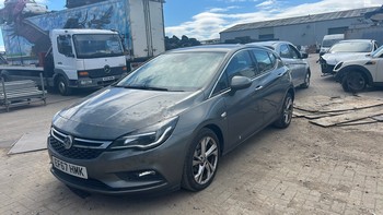 Location: Erith - 2017 VAUXHALL ASTRA SRI NAV TURBO 5 Door Hatchback REG: EF67HMK, Keys: Yes, MOT Expiry date: 01/12/2026, 1399 CC Petrol, 6 Speed Manual Petrol, Former Keepers: 2