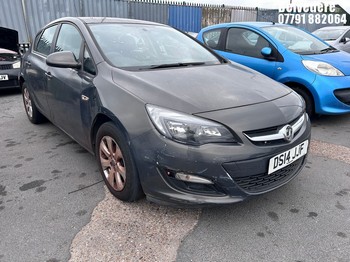 Location: Belvedere - 2014 VAUXHALL ASTRA DESIGN 5 Door Hatchback REG: DS14JJF, Keys: No, MOT Expiry date: 10/10/2024, 1598 Petrol, 5 Speed Manual Petrol, Former Keepers: 7