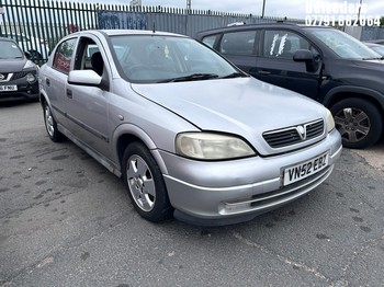 Location: Belvedere - 2003 VAUXHALL ASTRA 16V ELEGANCE AUTO 5 Door Hatchback REG: VN52EBZ, Keys: No, MOT Expiry date: 13/01/2025, 1796 Petrol, 4 Speed Auto Petrol, Former Keepers: 3