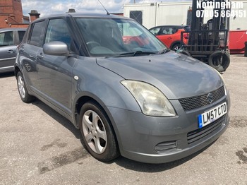 Location: Nottingham - 2007 SUZUKI SWIFT GL 5 Door Hatchback REG: LM57CTO, Keys: No, MOT Expiry date: 17/09/2025, 1328 Petrol, 5 Speed Manual Petrol, Former Keepers: 7