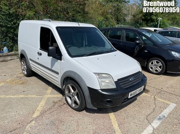 Location: Brentwood - 2010 FORD TRANSIT CONNECT 75 T200 Panel Van REG: MA60XAU, Keys: No, MOT Expiry date: 03/12/2026, 1753 Diesel, 5 Speed Manual Diesel, Former Keepers: 4