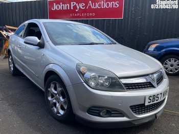 Location: Stapleford - 2007 VAUXHALL ASTRA SXI 3 Door Hatchback REG: SB57MVH, Keys: No, MOT Expiry date: 15/12/2026, 1598 Petrol, 5 Speed Manual Petrol, Former Keepers: 7