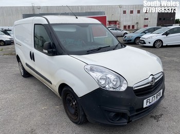 Location: South Wales - 2017 VAUXHALL COMBO 2300 CDTI S/S Panel Van REG: FL17RFN, Keys: No, MOT Expiry date: 03/06/2025, 1598 Diesel, 6 Speed Manual Diesel, Former Keepers: 4