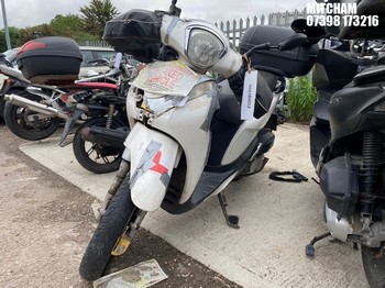 NOTE: ATF Registered Buyers ONLY - Location: Mitcham - 2015 HONDA ANC 125-E Motorcycle REG: LC15XRH, Keys: No, MOT Expiry date: 18/01/2025, 125 Petrol, AUTOMATIC, Former Keepers: 7