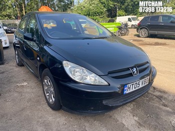 Location: Mitcham - 2005 PEUGEOT 307 S 5 Door Hatchback REG: HT05VBD, Keys: No, MOT Expiry date: 05/04/2027, 1587 Petrol, 5 Speed Manual Petrol, Former Keepers: 4
