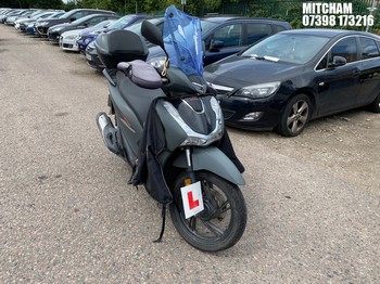 Location: Mitcham - 2023 HONDA SH 125 AD2-N Motorcycle REG: LJ72YOV, Keys: No, MOT Expiry date: 06/01/2026, 125 Petrol, automatic, Former Keepers: 1