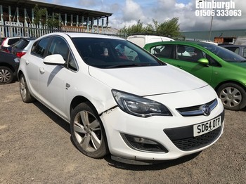 Location: Edinburgh - 2014 VAUXHALL ASTRA SRI 5 Door Hatchback REG: SD64OTP, Keys: No, MOT Expiry date: 03/09/2025, 1398 Petrol, 5 Speed Manual Petrol, Former Keepers: 6