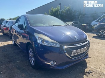 Location: Mitcham - 2013 PEUGEOT 208 ACTIVE 5 Door Hatchback REG: MF63LYS, Keys: No, MOT Expiry date: 21/04/2027, 1199 Petrol, 5 Speed Manual Petrol, Former Keepers: 3