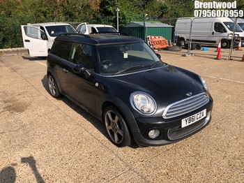Location: Brentwood - 2012 MINI ONE CLUBMAN AUTO Estate REG: YB61CZA, Keys: No, MOT Expiry date: 12/05/2026, 1598 Petrol, 6 Speed Auto Petrol, Former Keepers: 8