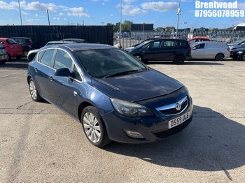 Location: Brentwood - 2010 VAUXHALL ASTRA SRI 5 Door Hatchback REG: DS59ULB, Keys: No, MOT Expiry date: 05/04/2025, 1398 Petrol, 5 Speed Manual Petrol, Former Keepers: 8