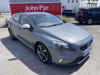 Location: South Wales - 2015 VOLVO V40 R-DESIGN LUX D2 5 Door Hatchback REG: DF15ORC, 1560cc DIESEL, 6 Speed Manual Diesel, Former Keepers:, Keys: Yes, MOT Expiry date: 27/01/2026