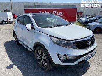 Location: South Wales - 2012 KIA SPORTAGE KX-3 SAT NAV CRD Estate REG: YR12OFX, Keys: No, MOT Expiry date: 01/07/2026, 1995 Diesel, 6 Speed Manual Diesel, Former Keepers: 7
