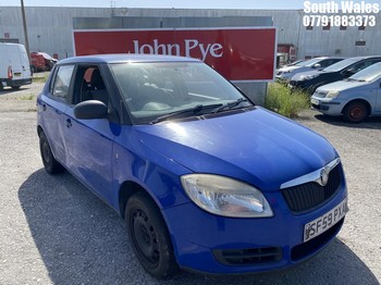 Location: South Wales - 2009 SKODA FABIA 1 HTP 60 5 Door Hatchback REG: SF59PXA, Keys: No, MOT Expiry date: 24/05/2026, 1198 Petrol, 5 Speed Manual Petrol, Former Keepers: 9