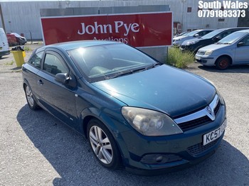 Location: South Wales - 2007 VAUXHALL ASTRA SXI Coupe REG: KC57UJX, Keys: No, MOT Expiry date: 04/12/2025, 1598 Petrol, 5 Speed Manual Petrol, Former Keepers: 3