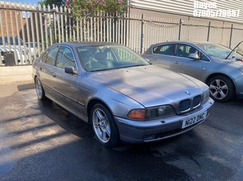 Location: Hayes - 1996 BMW 523I SE AUTO 4 Door Saloon REG: N122DNC, Keys: No, MOT Expiry date: 02/12/2026, 2494 Petrol, 5 Speed Auto Petrol, Former Keepers: 2
