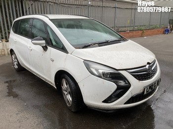 Location: Hayes - 2012 VAUXHALL ZAFIRA TOURER EXCLUSIV CD MPV REG: LP12XJM, Keys: No, MOT Expiry date: 31/08/2025, 1956 Diesel, 6 Speed Auto Diesel, Former Keepers: 4