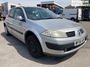 Location: Nottingham - 2006 RENAULT MEGANE OASIS VVT 5 Door Hatchback REG: MF06HBP, Keys: No, MOT Expiry date: 14/02/2026, 1598 Petrol, 5 Speed Manual Petrol, Former Keepers: 11