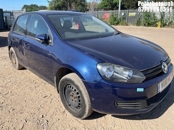 Location: Peterborough - 2010 VOLKSWAGEN GOLF S TDI 5 Door Hatchback REG: VU10HCY, Keys: No, MOT Expiry date: 01/09/2025, 1598 Diesel, 5 Speed Manual Diesel, Former Keepers: 4