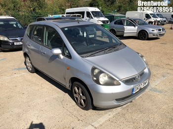 Location: Brentwood - 2002 HONDA JAZZ SE SPORT 5 Door Hatchback REG: GK02DNF, Keys: No, MOT Expiry date: 28/02/2026, 1339 Petrol, 5 Speed Manual Petrol, Former Keepers: 7