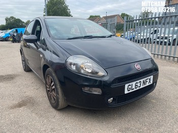 Location: MITCHAM - 2014 FIAT PUNTO EASY 5 Door Hatchback REG: GL63NFX, 1368cc Petrol, 5 Speed Manual Petrol, Former Keepers: 6, Keys: Yes, MOT: Expiry date04/08/2026