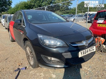 Location: Mitcham - 2015 VAUXHALL ASTRA EXCITE CDTI ECOFLEX 5 Door Hatchback REG: YA64HZG, Keys: No, MOT Expiry date: 18/12/2026, 1598 Diesel, 6 Speed Manual Diesel, Former Keepers: 1